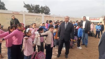 وكيل تعليم الشرقية يوجه بتطبيق اليوم الرياضي والثقافي والفني لطلاب المدارس