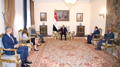 السيسي يستقبل رئيس وكالة الاستخبارات المركزية الأمريكية
