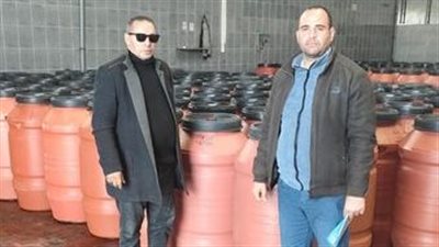  ضبط ١١ طن مخلل منتهي الصلاحية بالبحيرة