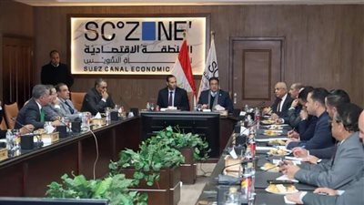 وفد صناعة الشيوخ يزور اقتصادية قناة السويس للتعرف على المشروعات الجارية