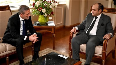 وزير التجارة يبحث مع رئيس 