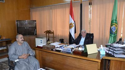 اجتماعًا تنسيقيًّا لمناقشة عدد من المقترحات لدعم المزارعين بالإسماعيلية