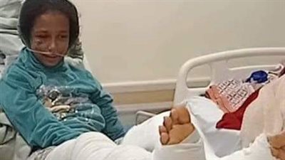 محافظ أسوان يتابع الخدمات الطبية والعلاجية المقدمة للطفلة بسنت محمود