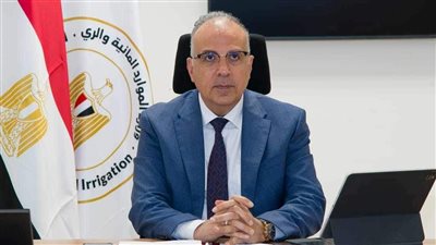 وزير الري يتابع موقف مشروع تحسين نوعية المياه بمصرف كيتشنر