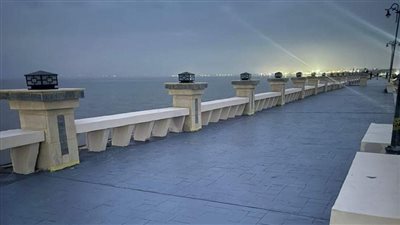 تطوير شواطيء بحيرة قارون وتزيينها لاستقبال الزائرين 