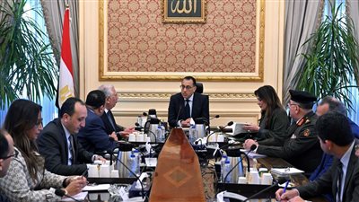 رئيس الوزراء يُوجه بخطة متكاملة لزيادة زراعات الذرة وفول الصويا لتوفير الأعلاف