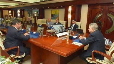 الأوضاع في البحر الأحمر معقدة واستئناف الملاحة بالقناة فور الاستقرار