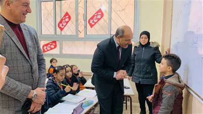 وكيل تعليم الإسكندرية يتابع سير العملية التعليمية