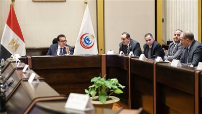 وزير الصحة يتابع الموقف التنفيذي بالشبكة الوطنية الموحدة لخدمات الطوارئ والسلامة العامة