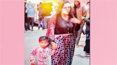 الاحتلال الصهيونى يجبر 10 آلاف نازح على إخلاء مجمع ناصر الطبى تحت تهديد السلاح