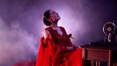 شريهان مثيرة بالأحمر فى عيد الحب  