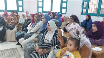 قومى المرأة بسوهاج ينظم لقاءً توعويا بمخاطر ختان الإناث 