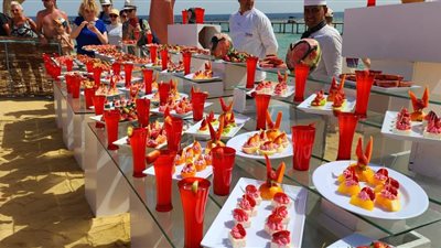 احتفالات الفلانتين على شواطئ مرسى علم