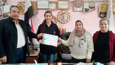 توجيه التربية الموسيقية يكرم مديرة وطالبات الشهيدة ميار الإعدادية بنات بنجع حمادي