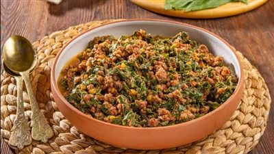 حضري طاجن السبانخ باللحمة المفرومة وأحم أولادك من فقر الدم