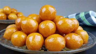 حلوى سريعة.. اصنعي الزلابية بالشربات في دقائق