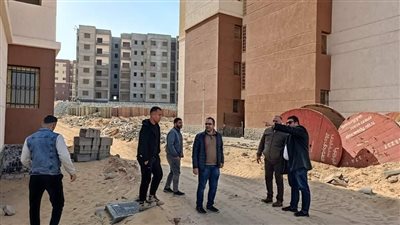 رئيس جهاز تنمية مدينة العبور يتفقد مشروع عمارات روضة العبور