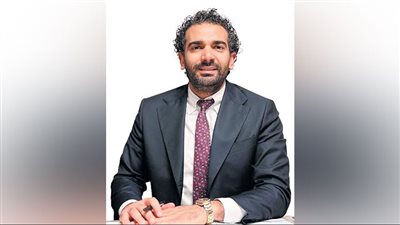 «هوم تاون» تضم كريم عابدين.. رئيسًا للقطاع التجارى