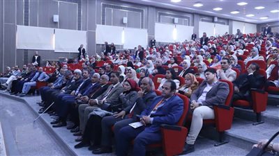 مؤتمر العلاج الطبيعي بجنوب الوادي يمنح خبرات علمية لـ 519 خريج 