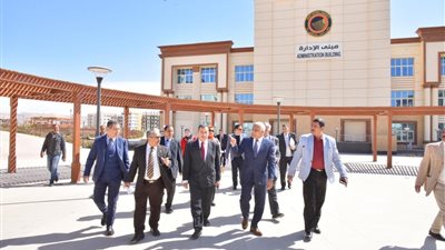 جامعة أسيوط تستقبل لجنة التعليم العالى  لبحث اعتماد لائحة 