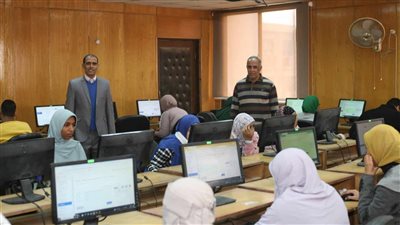  90 باحثًا يجتازون دورة التحول الرقمي بجنوب الوادي 