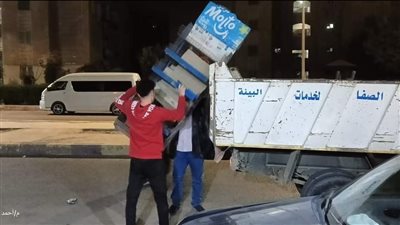 رفع الإشغالات والتعديات على الطرق والأرصفة بشوارع مدينة العبور