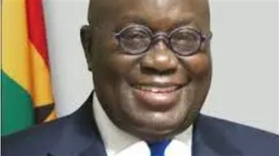 رئيس غانا يقيل 18 وزيرا