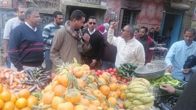 حملة مكبرة لازالة الإشغالات بشارع المنشية بقوص