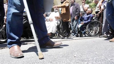 «البطاقة السحرية».. رحلة عذاب لذوى الاحتياجات الخاصة