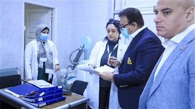 إحالة المدير و الأطباء والتمريض المتغيبين بمستشفى الشروق المركزي للتحقيق