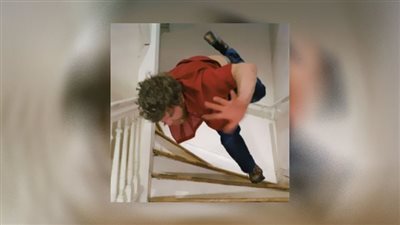 دفن جثة شاب سقط من الطابق الرابع بعقار بشبرا الخيمة 