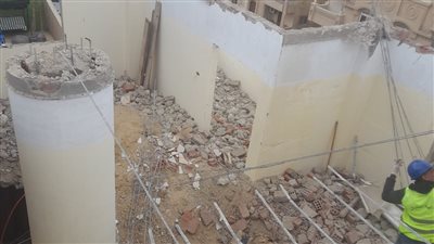 محافظ القاهرة: الدولة لن تتهاون في إزالة العقارات المخالفة 
