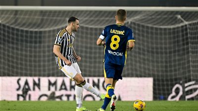 هيلاس فيرونا يعرقل يوفنتوس ويمنح هدية لإنترميلان في صراع لقب الدوري الإيطالي