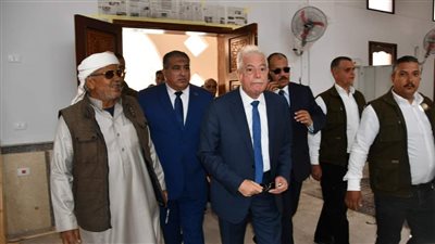 محافظ جنوب سيناء يتفقد الأعمال الإنشائية لمسجد سعود الجا