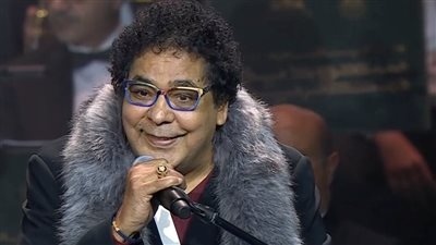 محمد منير على مسرح ليالي سعودية مصرية في الأوبرا رغم الإصابة المفاجئة
