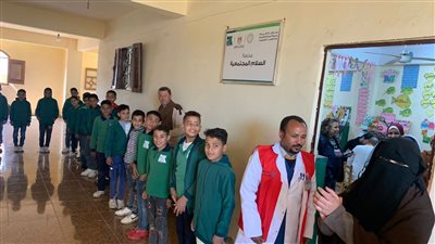 تدشين  برنامج  فحص طلاب المدارس المجتمعية فى الفيوم 