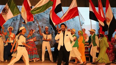 عروض فلكلورية مبهجة في افتتاح مهرجان أسوان الدولي للثقافة والفنون في دورته 11