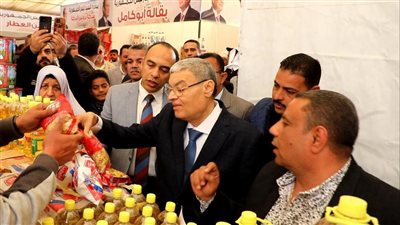 محافظ المنيا يفتتح معرض أهلا رمضان بتخفيضات 30% 