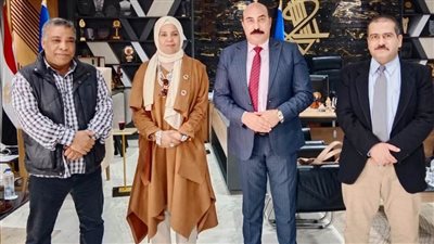 محافظ أسوان يشيد بدور الهيئة العامة للإستعلامات في نشر الوعى ومواجهة الشائعات