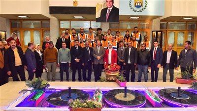 وزيرة التضامن الإجتماعي ومحافظ أسيوط يشهدان حفل إنجازات المجتمع المدني