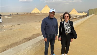 أهرامات الجيزة تستقبل وزيرة السياحة والصناعة المغربية
