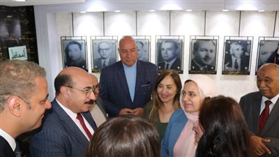 محافظ أسوان يستجيب لوفد 