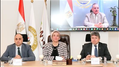 وزيرة البيئة تترأس لجنة تسيير البرنامج الوطنى لإدارة المخلفات الصلبة