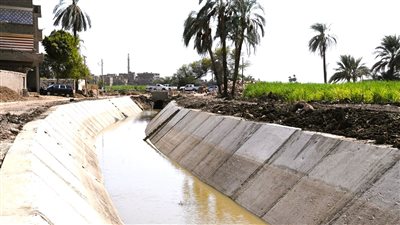  محافظ قنا يُوجه بالمتابعة الدورية لمشروع تبطين الترع 