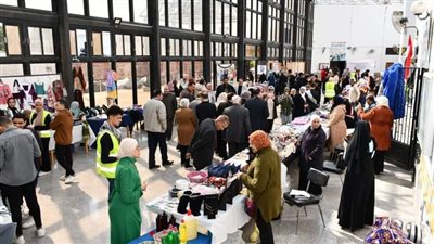 توزيع أجهزة 