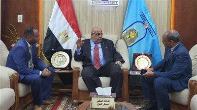 رئيس جامعة الأقصر يستقبل عضو صندوق مكافحة وعلاج الإدمان لبحث سبل التعاون 