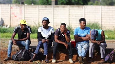 تعافي سوق العمل في جنوب أفريقيا يتعثر قبل أشهر من الانتخابات