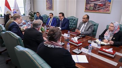 بحث سبل التعاون بين مصر وبريطانيا واستعراض االخدمات الطبية المُقدمة للأشقاء الفلسطينيين