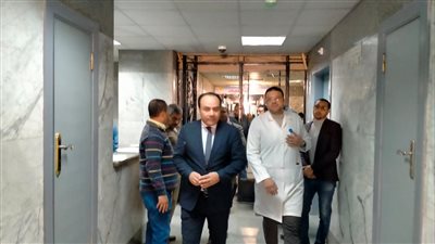 وكيل صحة سوهاج يتفقد الخدمات الطبية المقدمة بمستشفى سوهاج التعليمي 