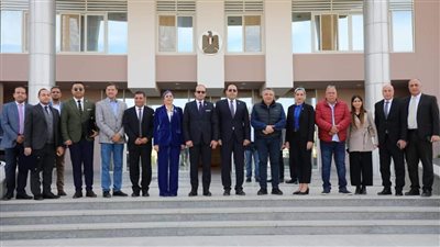 محافظ البحر الأحمر يستقبل لجنة الشباب والرياضة بمجلس النواب